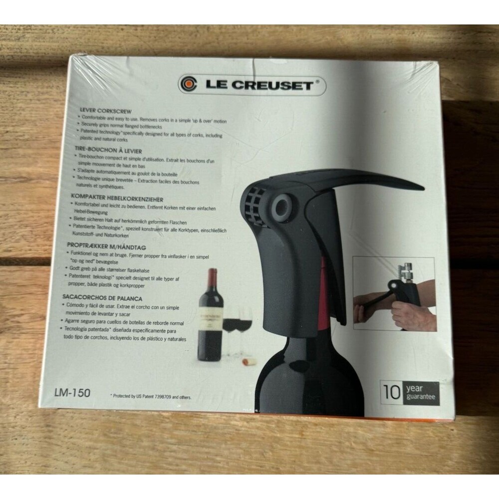 Le Creuset Compact Lever Corkscrew Wine Opener LM150 Shiny Pink NEW - Picture 2 of 3